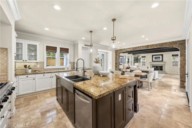 30 Exploration, Irvine, CA 92618