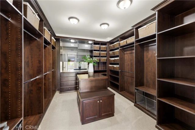 30 Exploration, Irvine, CA 92618