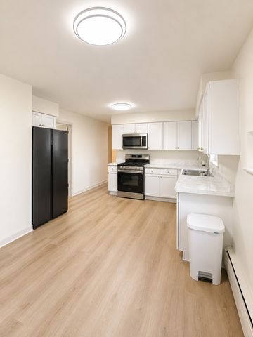 3714 N Harlem Avenue 1, Chicago, IL 60634