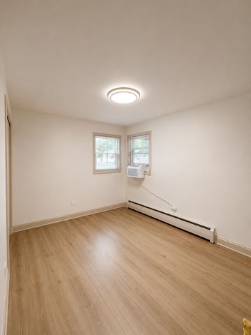 3714 N Harlem Avenue 1, Chicago, IL 60634