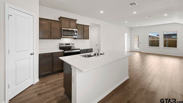 1635 Blaire Drive, Tyler, TX 75704