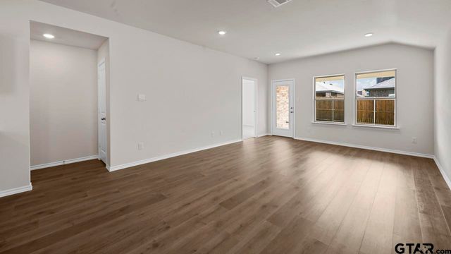 1635 Blaire Drive, Tyler, TX 75704