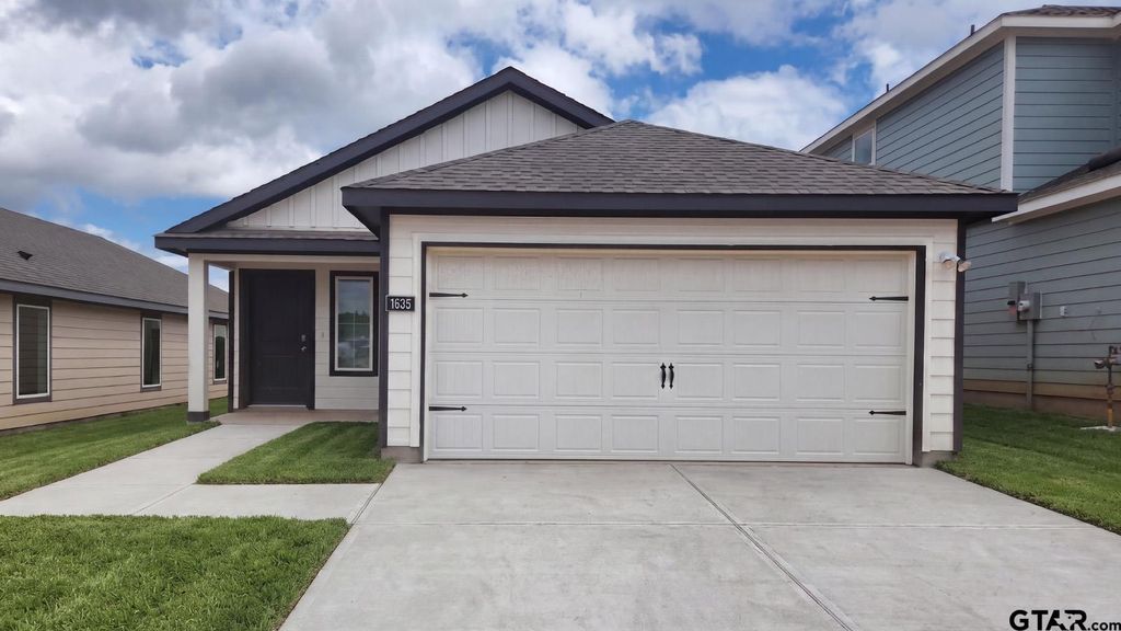 1635 Blaire Drive, Tyler, TX 75704