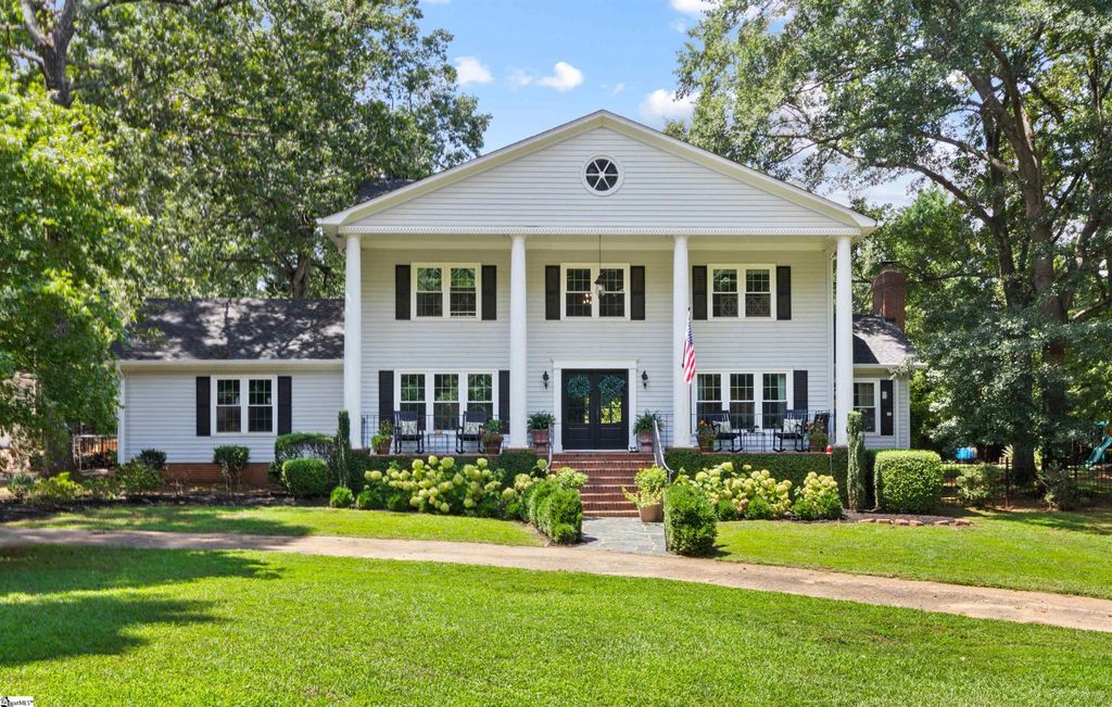 105 Oak Meadow Drive, Simpsonville, SC 29681
