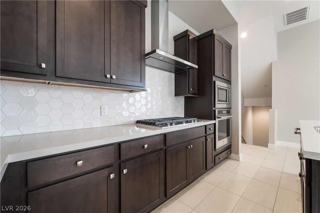 2521 Cracked Stone Street, Henderson, NV 89044 — photo 3
