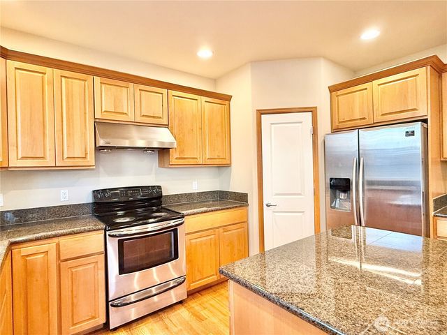 3727 134th Place SW, Lynnwood, WA 98087