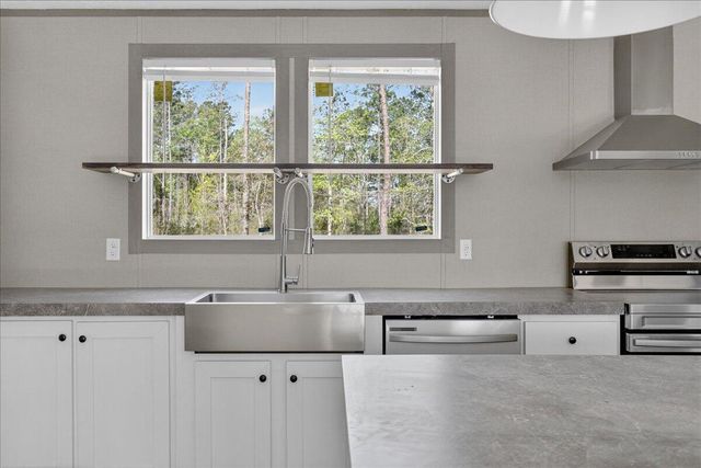 2652 Burlington Road, Walterboro, SC 29488