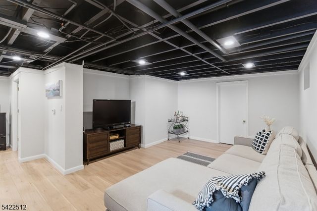 894 Ridgewood Road, Millburn Twp., NJ 07041