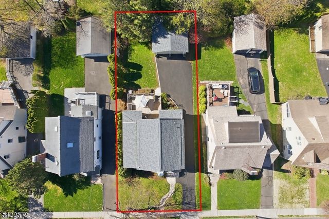 894 Ridgewood Road, Millburn Twp., NJ 07041