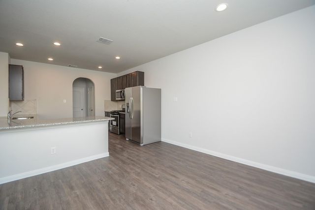 4212 Mcgregor Bluff Lane, Conroe, TX 77304