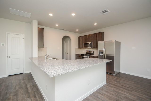 4212 Mcgregor Bluff Lane, Conroe, TX 77304
