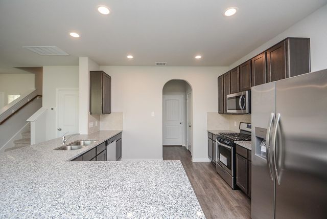4212 Mcgregor Bluff Lane, Conroe, TX 77304