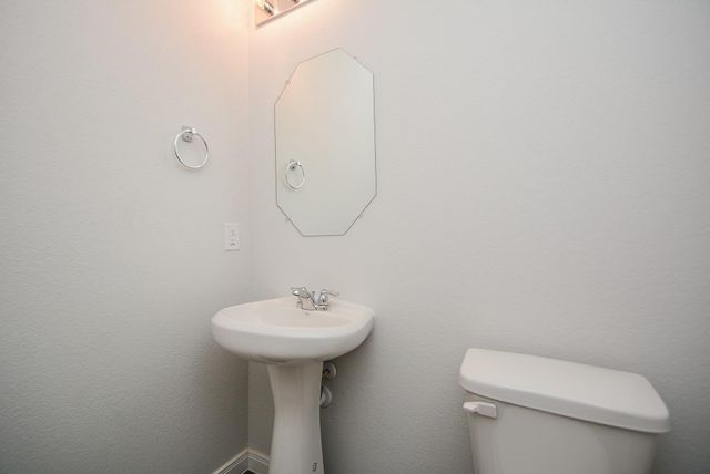 4212 Mcgregor Bluff Lane, Conroe, TX 77304