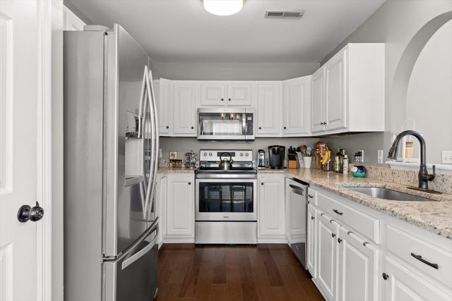 6815 Huntcliff Drive, Ooltewah, TN 37363