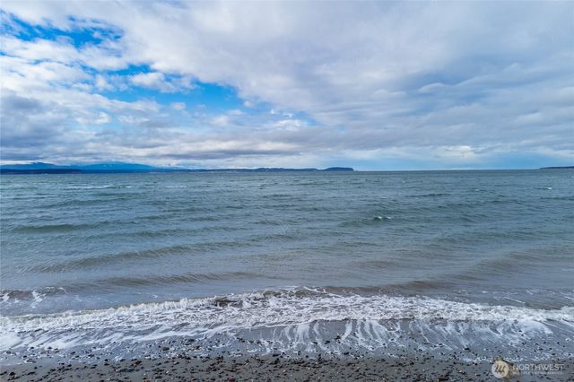 43 E Sycamore Road, Coupeville, WA 98239