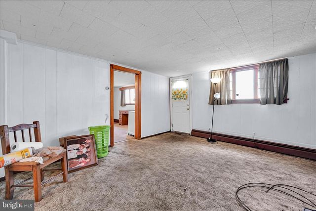 408 E LAWTON ST, Saint Clair, PA 17970