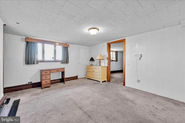 408 E LAWTON ST, Saint Clair, PA 17970