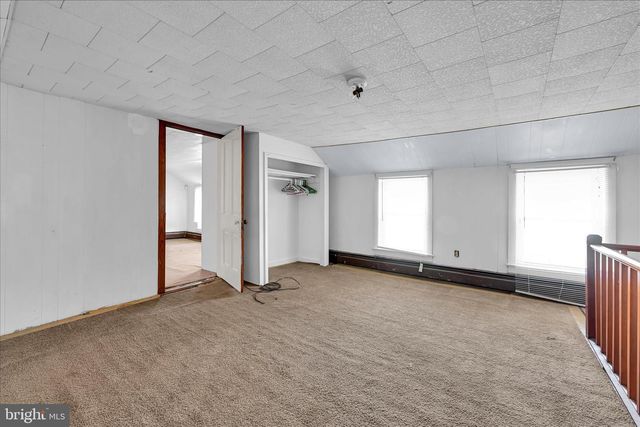 408 E LAWTON ST, Saint Clair, PA 17970