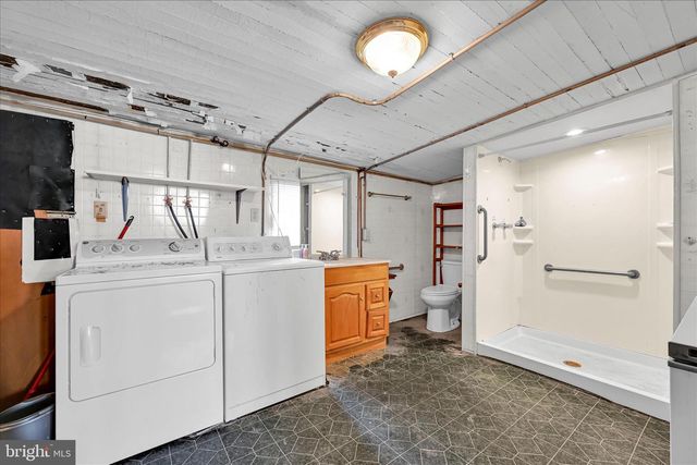 408 E LAWTON ST, Saint Clair, PA 17970