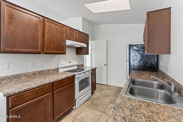 4902 W Crocus Drive, Glendale, AZ 85306