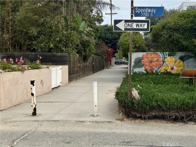 25 Galleon, Marina Del Rey, CA 90292