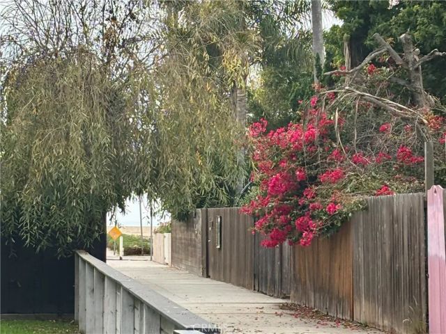 25 Galleon, Marina Del Rey, CA 90292