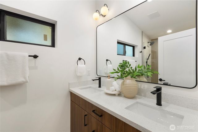 8823 Dibble Avenue NW, Seattle, WA 98117