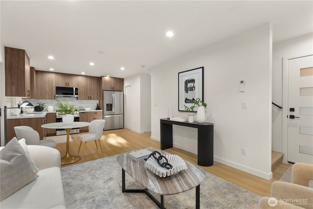 8823 Dibble Avenue NW, Seattle, WA 98117