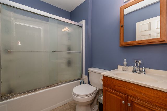 3707 CLEARVIEW Avenue, Gurnee, IL 60031