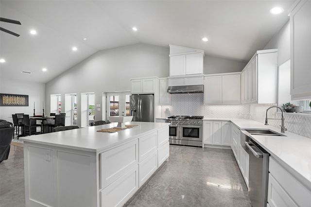 620 Ewing Road, Ferris, TX 75125