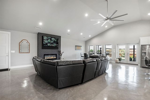 620 Ewing Road, Ferris, TX 75125