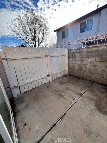 1004 S Riverside Avenue C-1, Rialto, CA 92376