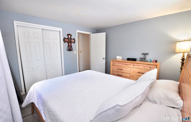 548 Mulberry Street, Windsor Locks, CT 06096