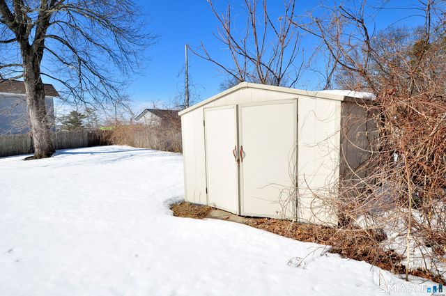 548 Mulberry Street, Windsor Locks, CT 06096