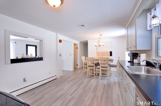 548 Mulberry Street, Windsor Locks, CT 06096