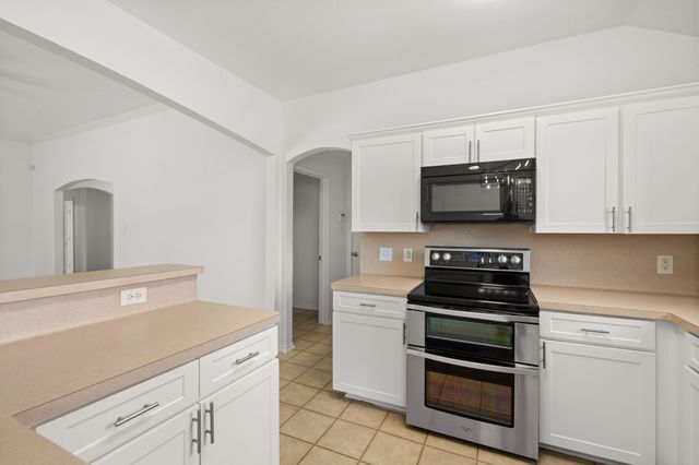 1306 Beacon Hill Drive, Midlothian, TX 76065