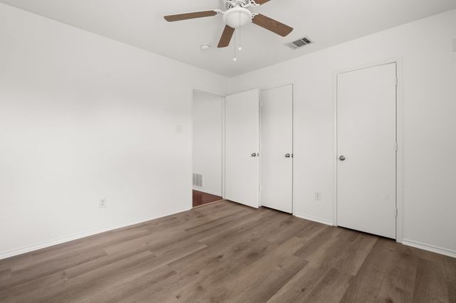 1306 Beacon Hill Drive, Midlothian, TX 76065