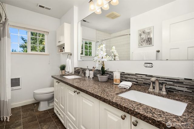 16414 48th Avenue W, Edmonds, WA 98026