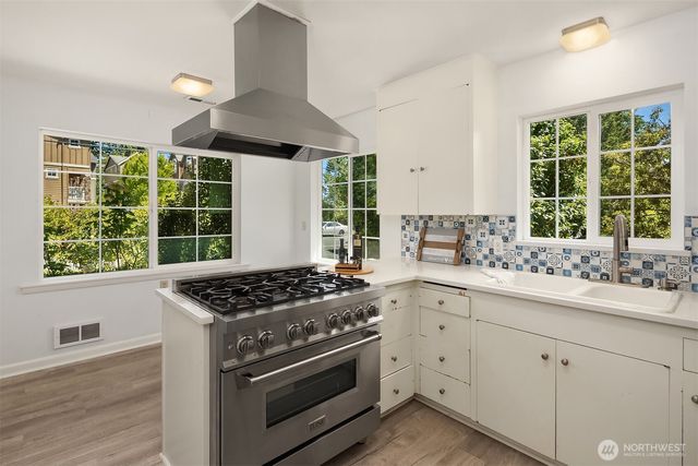 16414 48th Avenue W, Edmonds, WA 98026