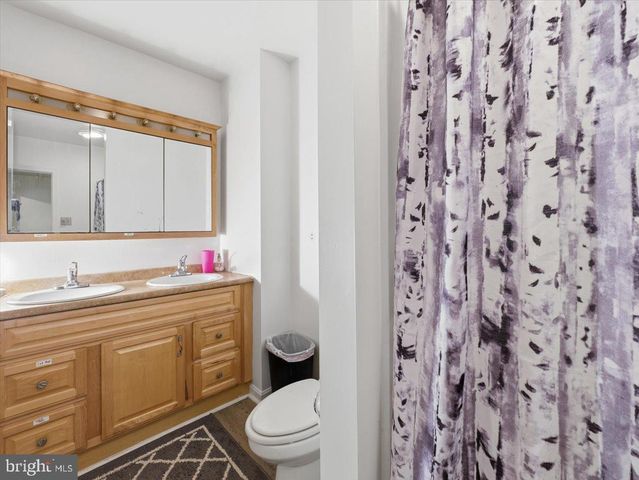 206 N CANNON AVE, Hagerstown, MD 21740