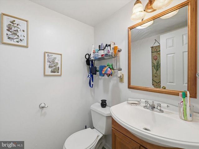 206 N CANNON AVE, Hagerstown, MD 21740