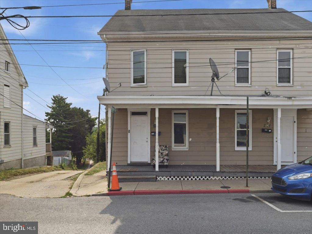 206 N CANNON AVE, Hagerstown, MD 21740