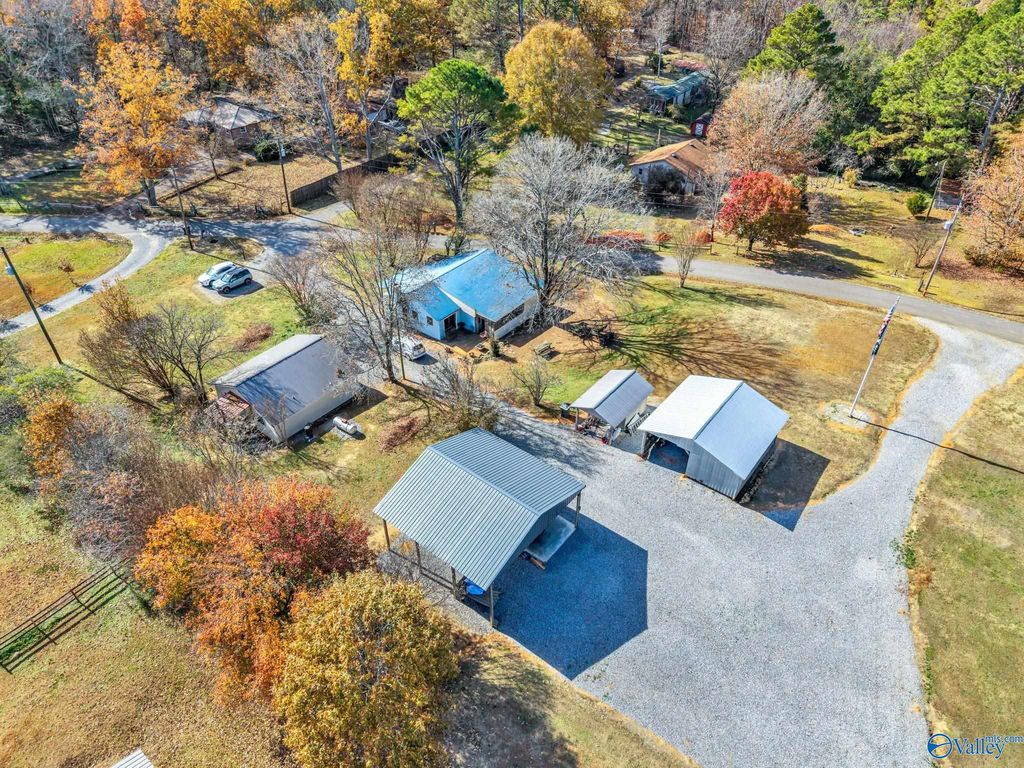 323 Beshears Drive SE, Huntsville, AL 35803