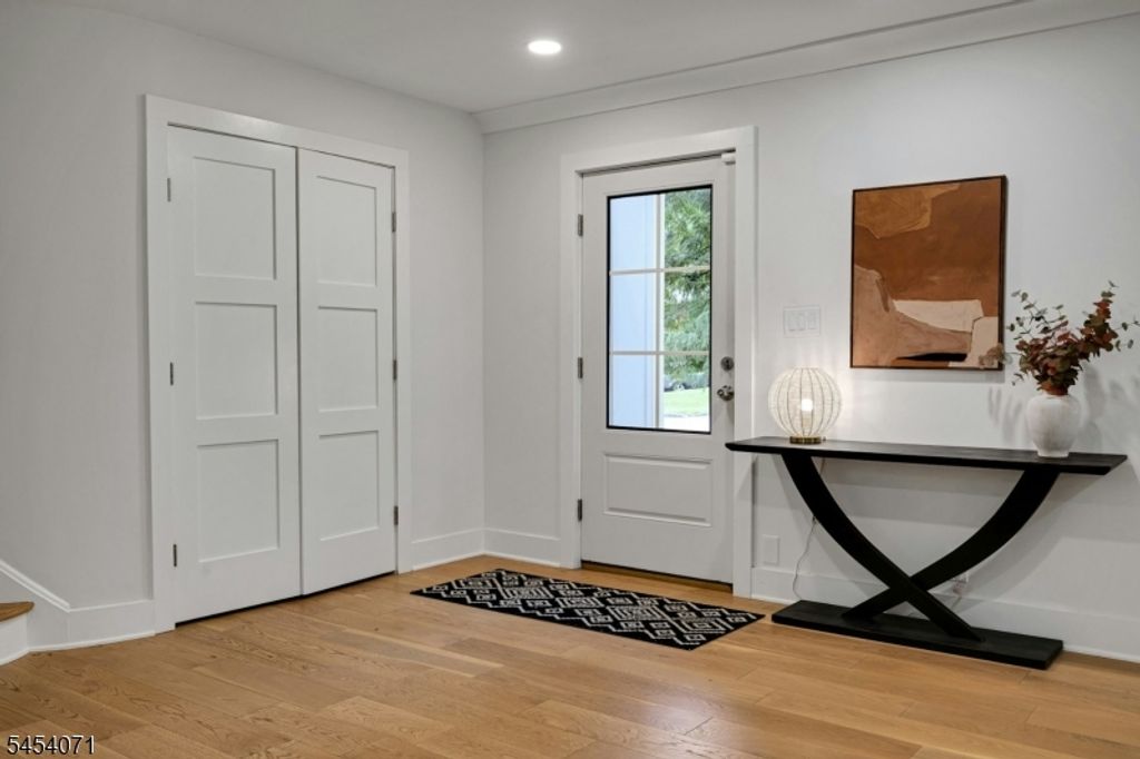 9 Crestview Ct, Montclair Twp., NJ 07042 — photo 4