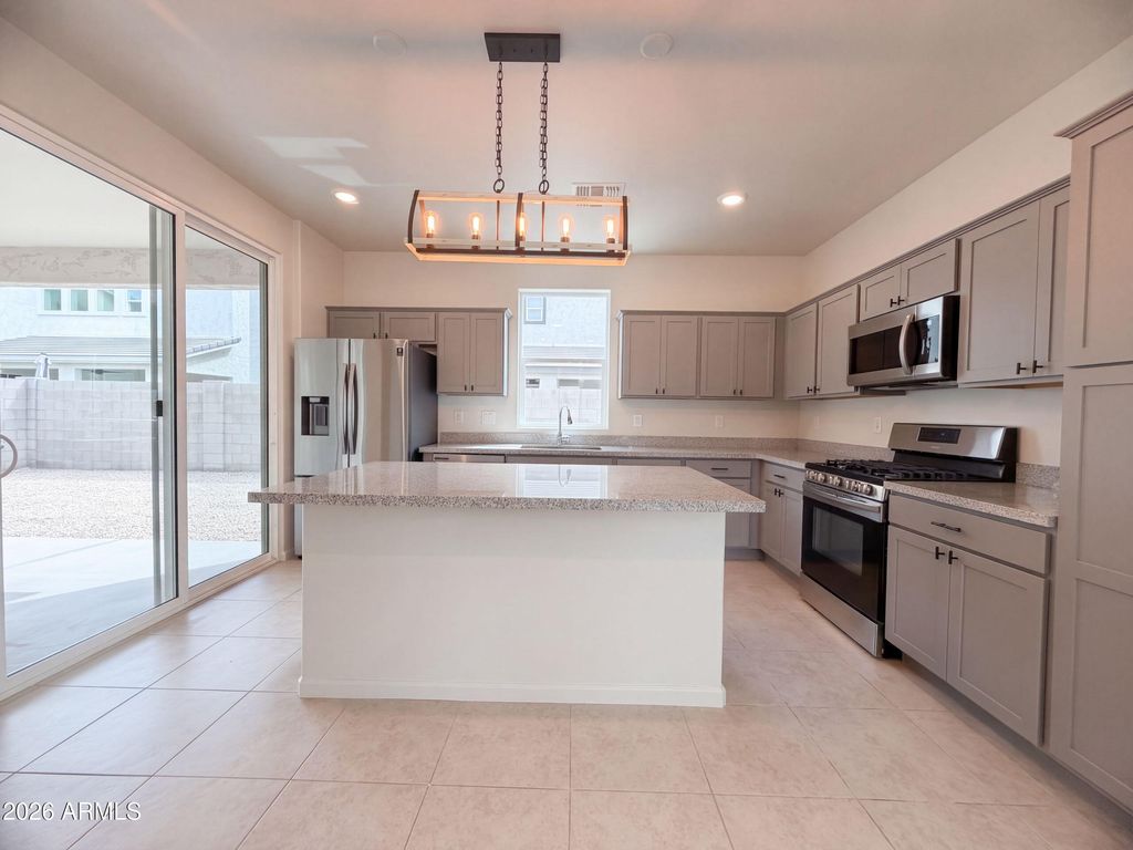 1823 W 22ND Avenue, Apache Junction, AZ 85120 — photo 2