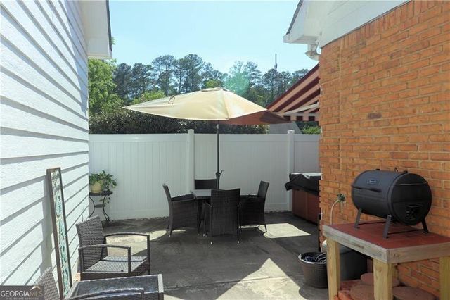 105 Woodgate Drive, Fayetteville, GA 30214