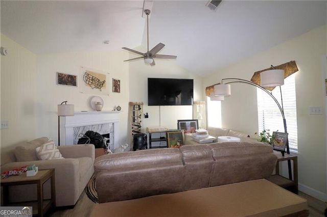 105 Woodgate Drive, Fayetteville, GA 30214