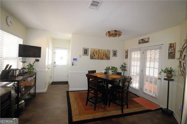105 Woodgate Drive, Fayetteville, GA 30214