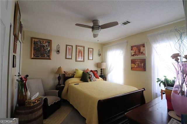 105 Woodgate Drive, Fayetteville, GA 30214