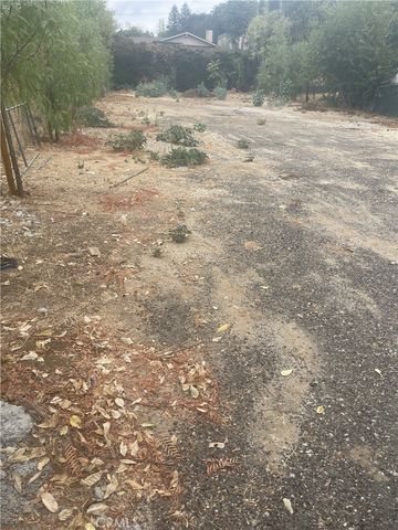 421 Fourl Road, Newhall, CA 91321